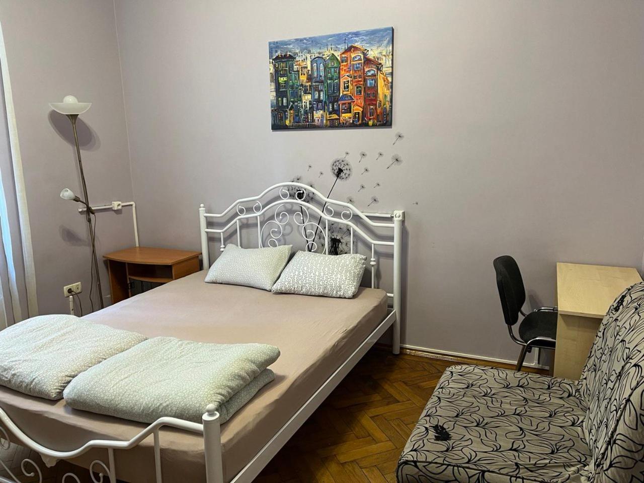 Centrum Hostel Львов Экстерьер фото