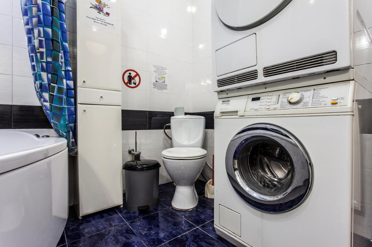 Centrum Hostel Львов Экстерьер фото